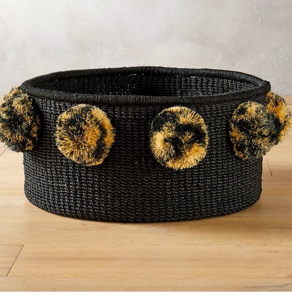 LIKE NEW VINTAGE CB2 Button Pom Pom Basket From 2017 - Picture 1 of 12